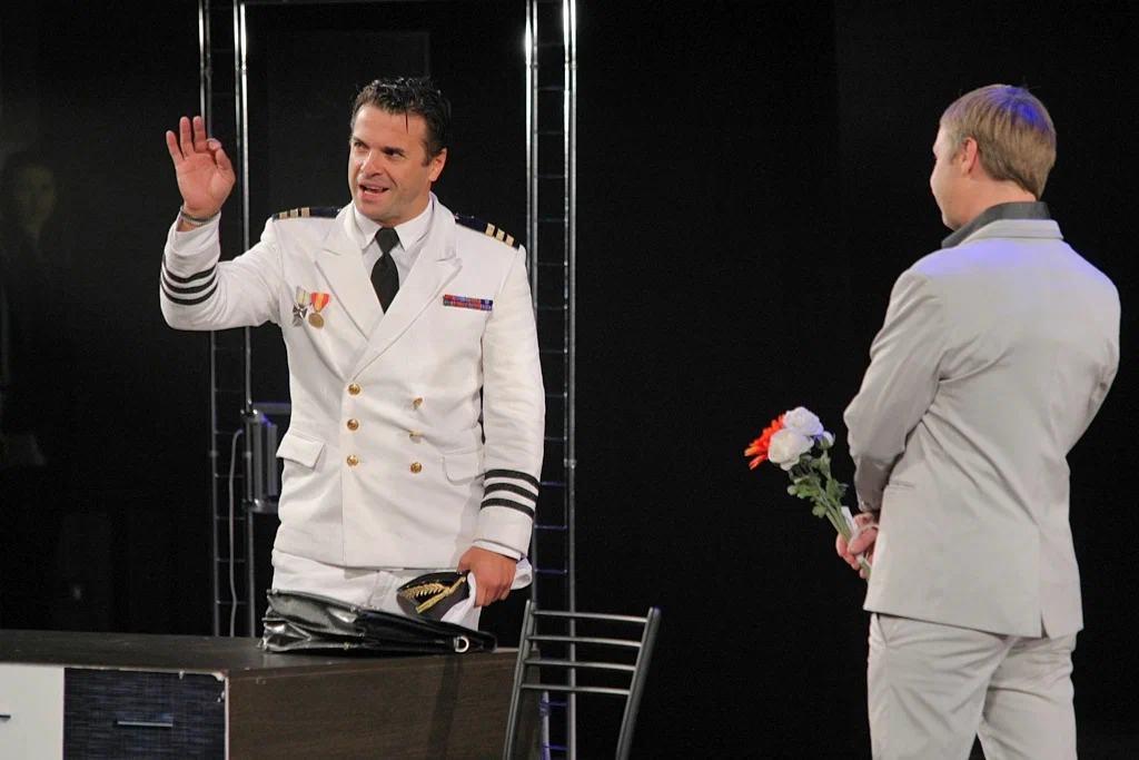 Откровенный разговор с Сергеем Астаховым про дом и семью. И немного про творчество.