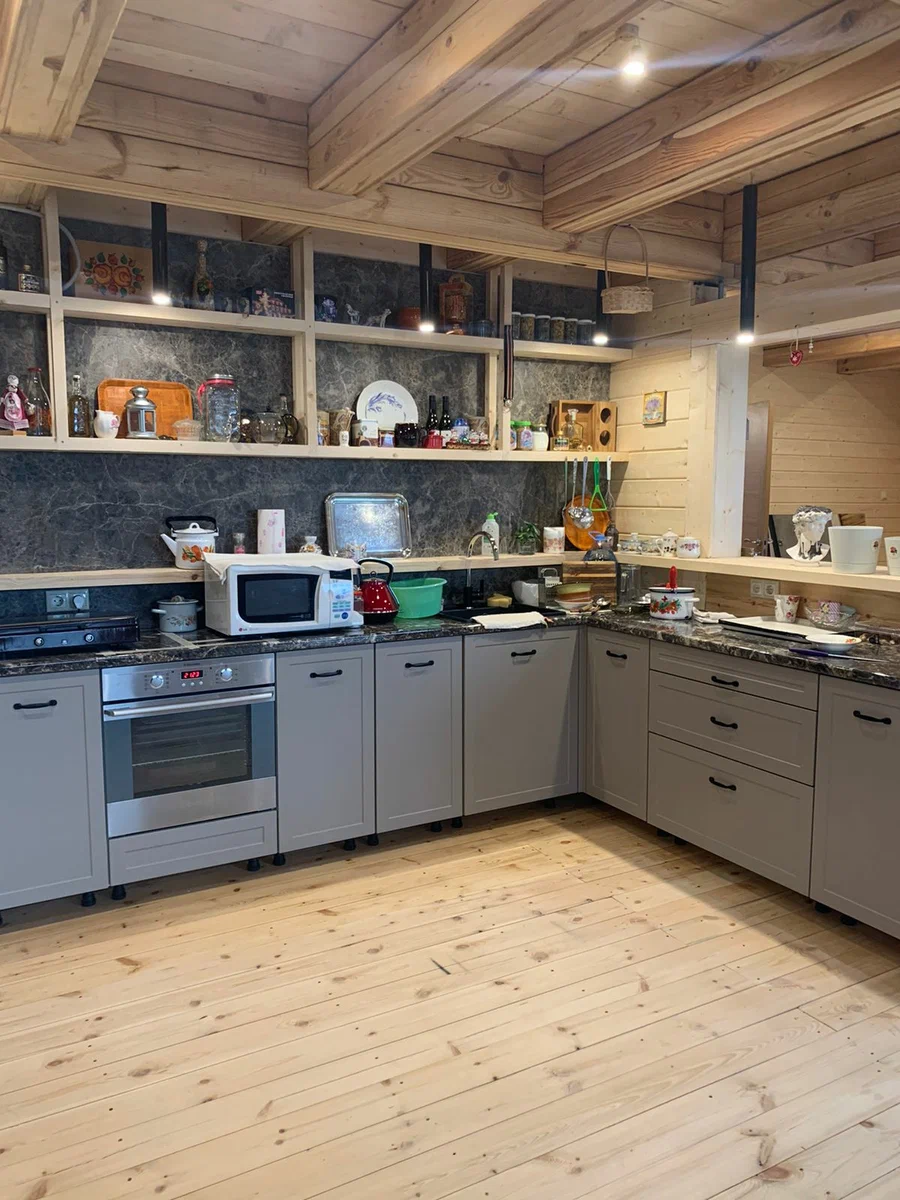 Откровенный разговор с Сергеем Астаховым про дом и семью. И немного про творчество.