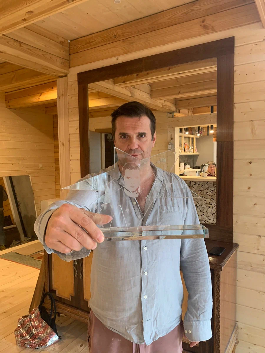 Откровенный разговор с Сергеем Астаховым про дом и семью. И немного про творчество.