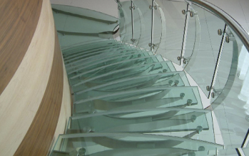 Закаленное стекло триплекс